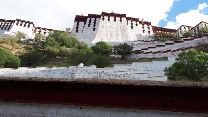 Potala, Lhasa, Tibet: povestea unei iubiri spirituale