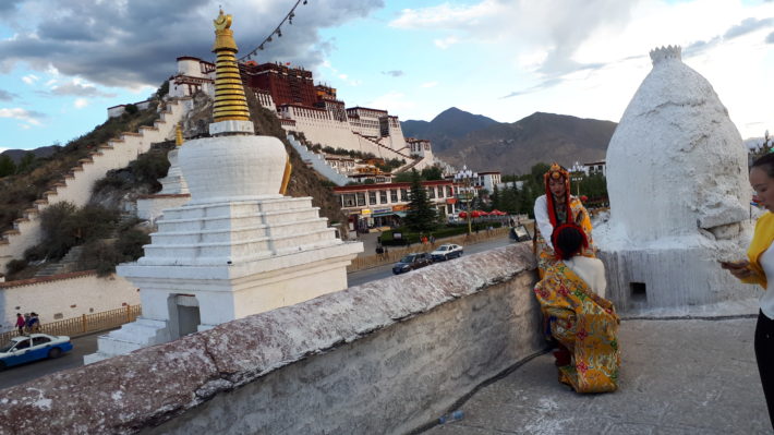 Potala, Lhasa, Tibet: povestea unei iubiri spirituale