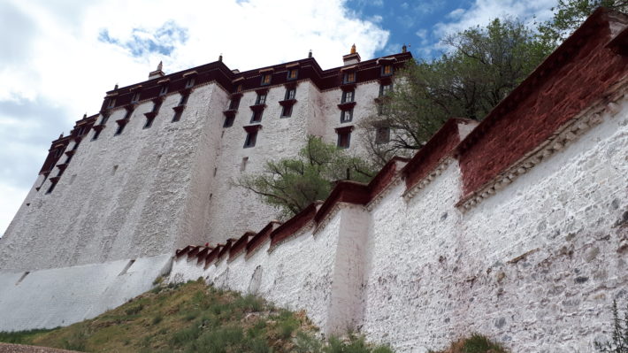 Potala, Lhasa, Tibet: povestea unei iubiri spirituale